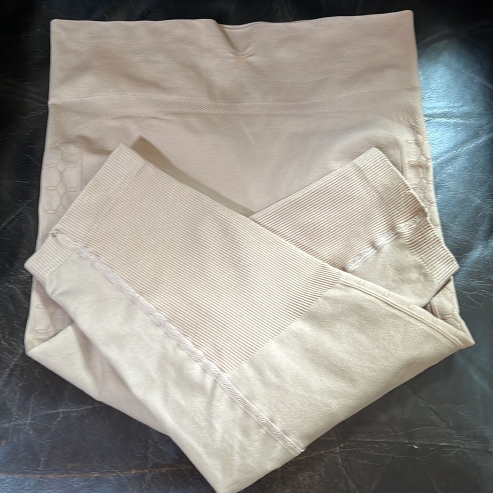 Kerrits equestrian undergarment NWOT size S/M